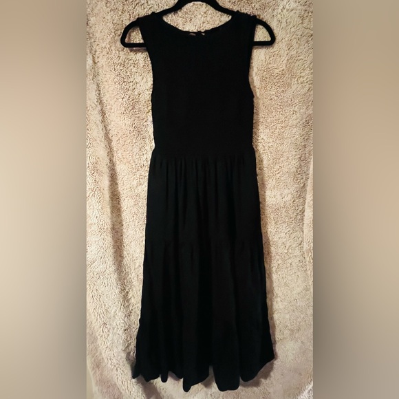 Dresses & Skirts - Elegant Black Strapless Evening Dress